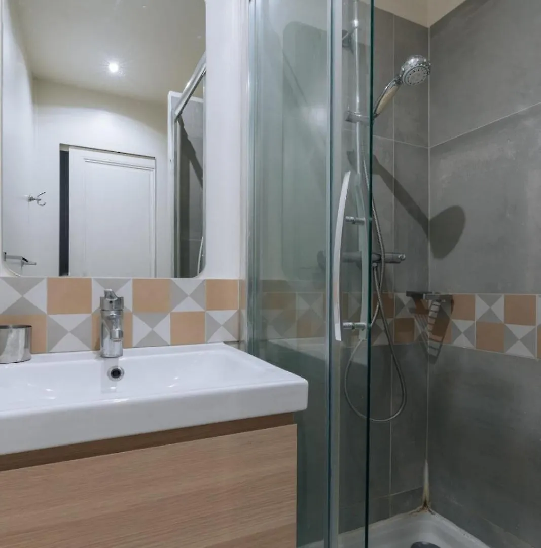Luminous Parisian-style 1bd Apartmentbelleville * Paris