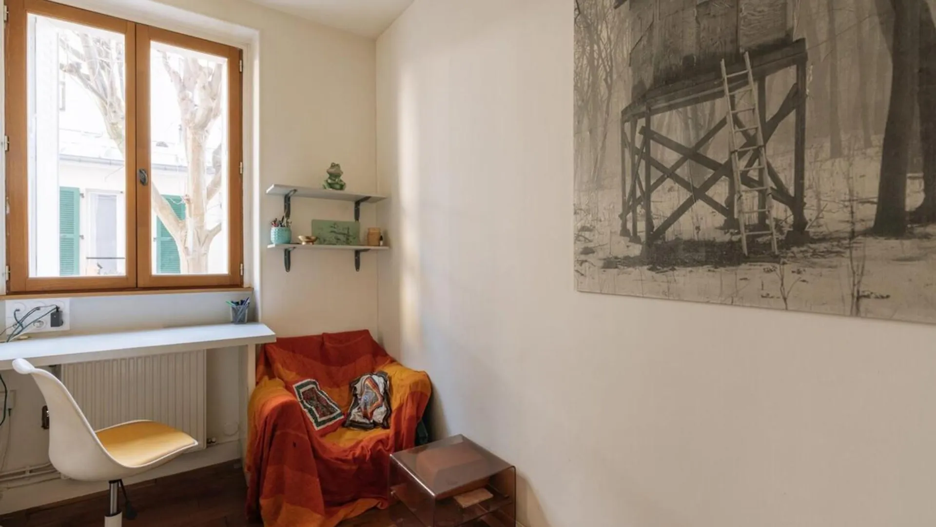 Luminous Parisian-style 1bd Apartmentbelleville Paris